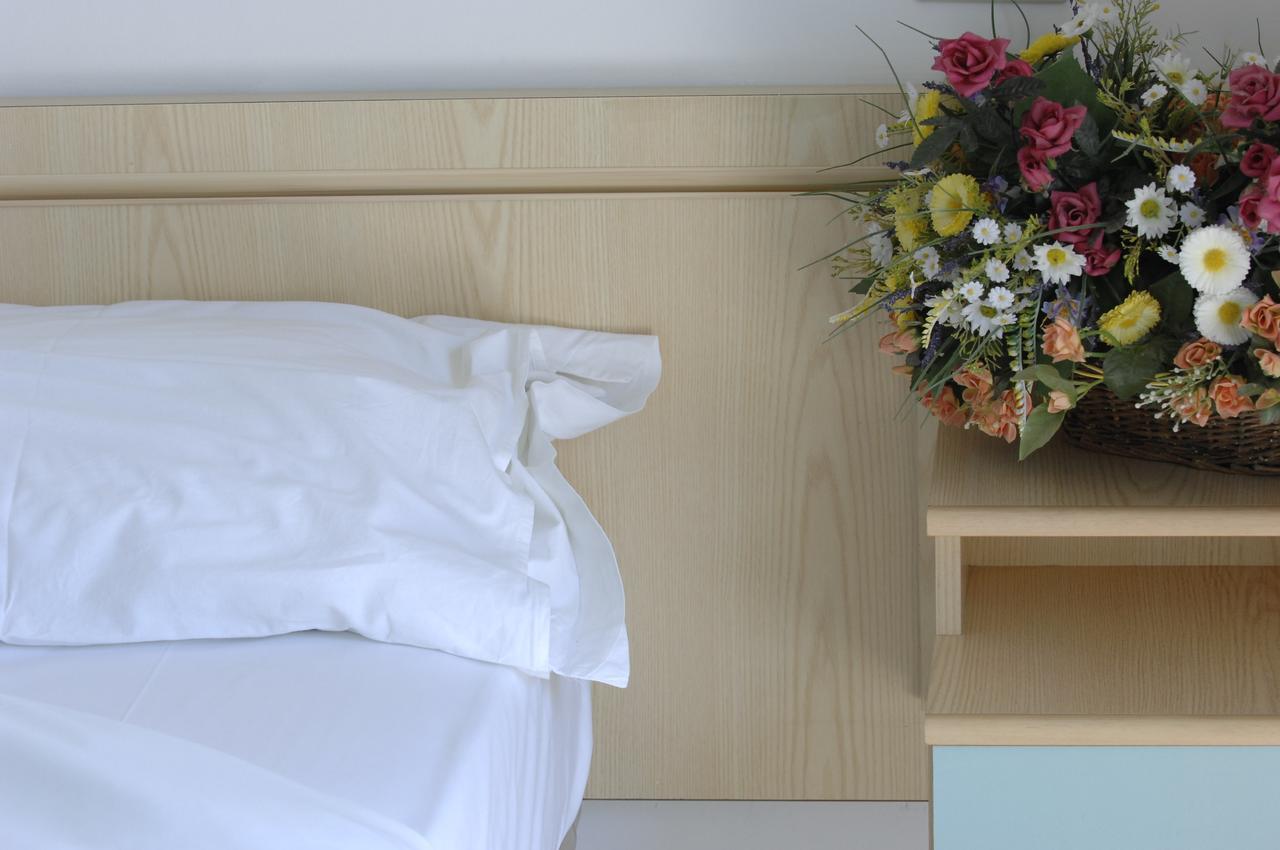 Hotel D'Annunzio กัตตอลิกา ภายนอก รูปภาพ